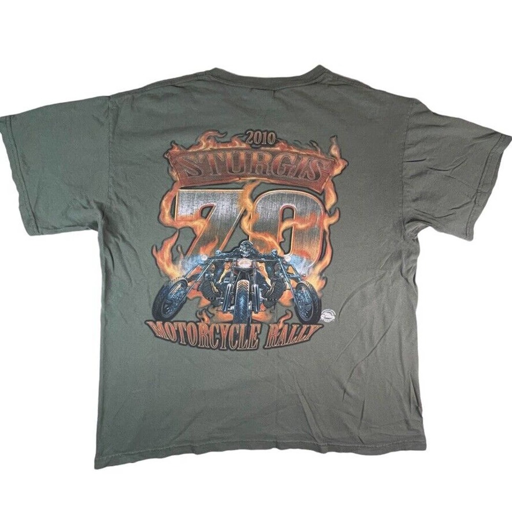 2010 Sturgis South Dakota 70th Annual Biker Fest distressed t-shirt men's large